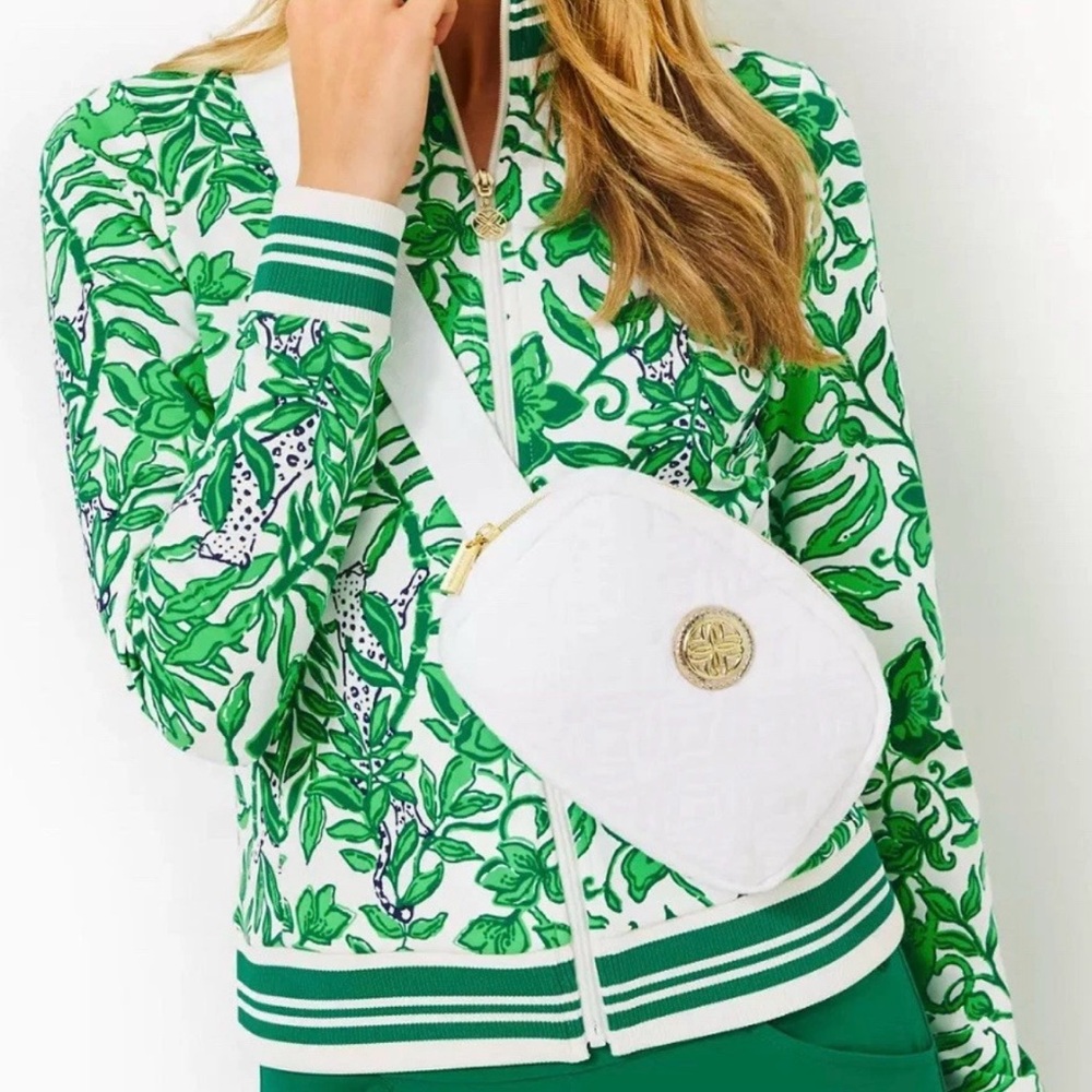 NWOT Lilly Pulitzer Luxletic Regate Jacket Lil Escape Plan Size Large Brand New!